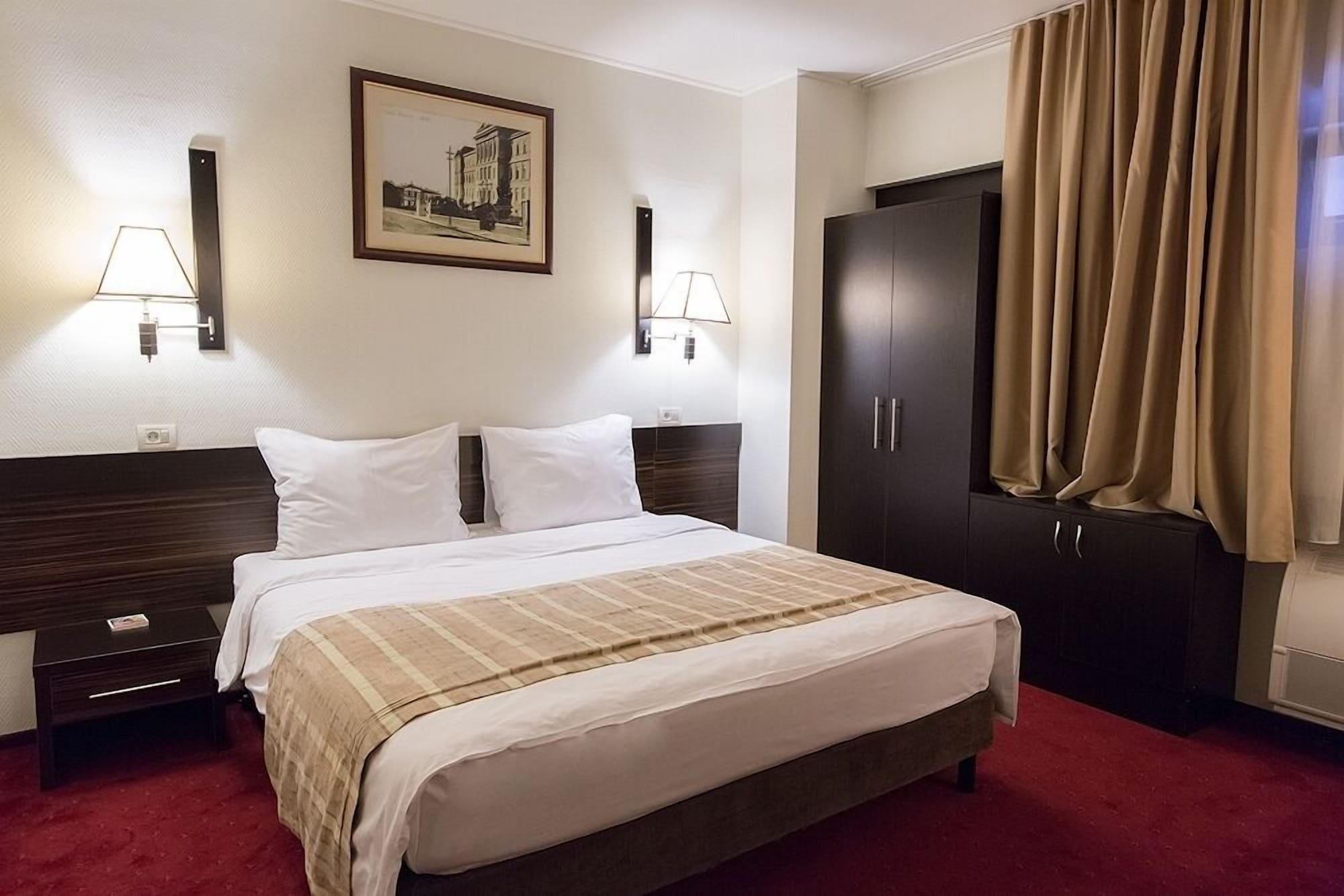 Ramada Iasi City Center Dış mekan fotoğraf