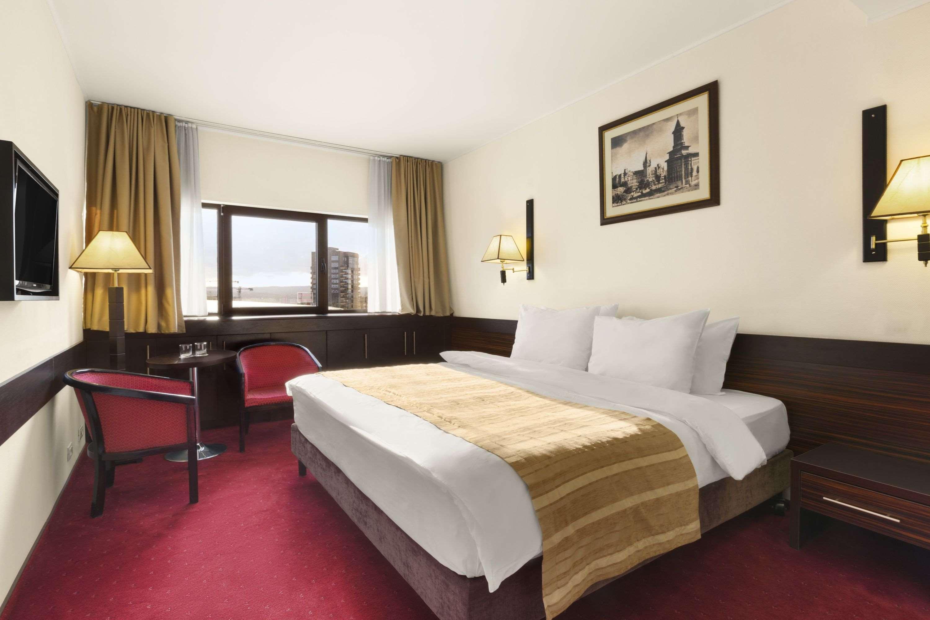 Ramada Iasi City Center Dış mekan fotoğraf