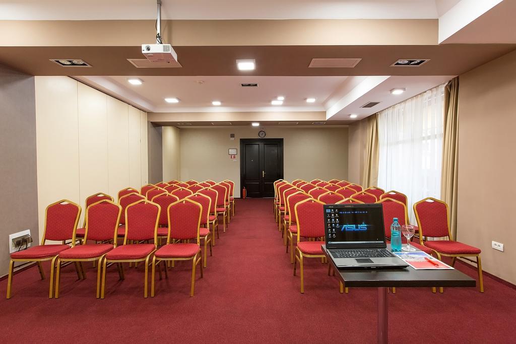 Ramada Iasi City Center Dış mekan fotoğraf