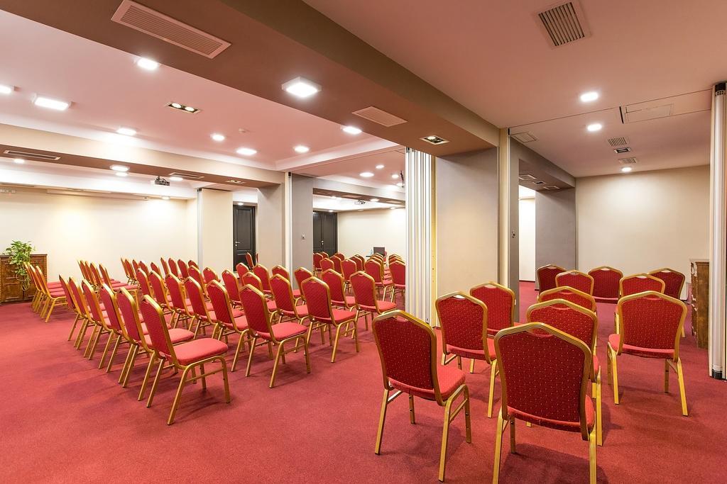 Ramada Iasi City Center Dış mekan fotoğraf